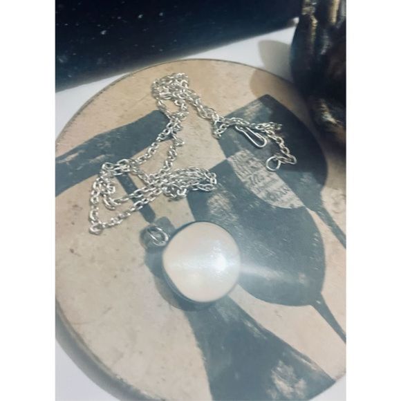 Gemini GREEN GLOW IN THE DARK ZODIAC STAR SIGN HOROSCOPE NECKLACE - Picture 2 of 14